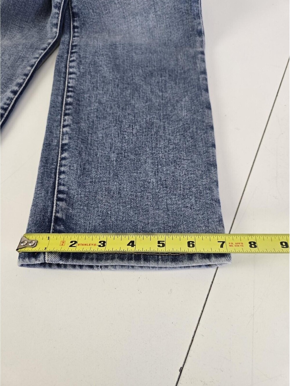 Good American Good Curve Straight Leg Jean Size 6/28 ( 24" Inseam) - Picture 13 of 14